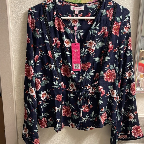 UP UltraPink  Floral Print Long Sleeve Blouse( New) - Picture 2 of 8